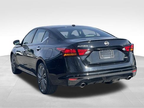 Certified 2025 Nissan Altima 2.5 SL AWD/4WD image 4