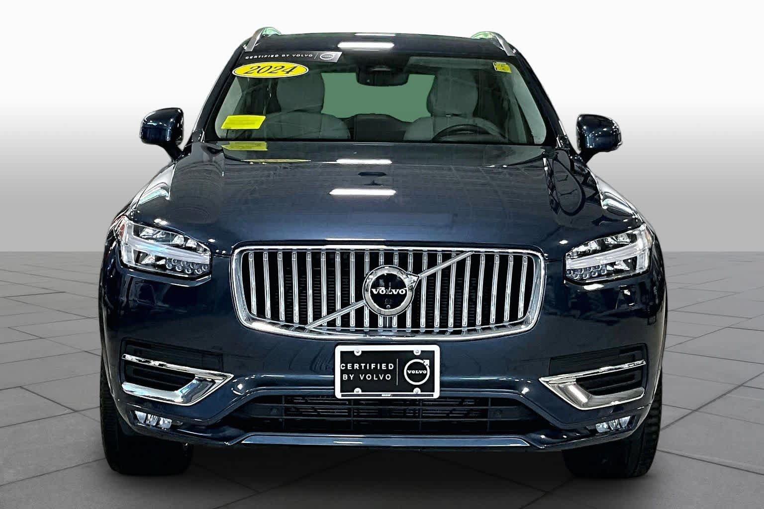 Used 2024 Volvo XC90 B6 Plus w/ Protection Package AWD/4WD image 4