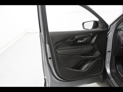 Used 2024 GMC Terrain AT4 w/ Tech Package AWD/4WD image 4