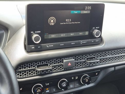 Used 2025 Honda HR-V Sport image 18