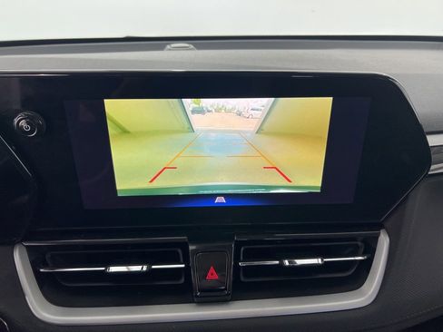 Used 2025 Chevrolet TrailBlazer LT w/ Driver Confidence Package image 13