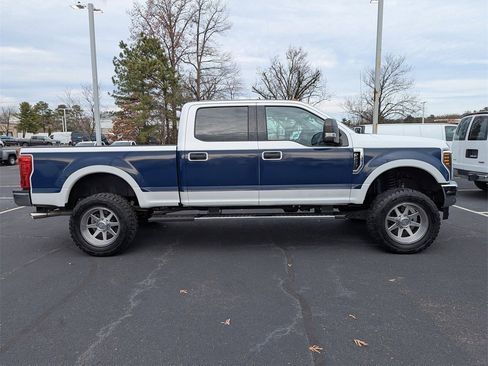 Used 2019 Ford F250 XLT w/ XLT Value Package image 9