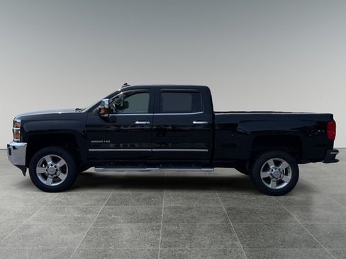 Used 2018 Chevrolet Silverado 2500 LTZ w/ Vortec Plus Package AWD/4WD image 2