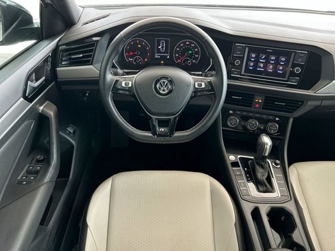 Certified 2021 Volkswagen Jetta R-Line w/ R-Line Cold Weather Package FWD image 39