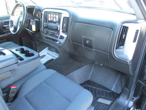 Used 2017 GMC Sierra 2500 SLE w/ SLE Preferred Package image 19