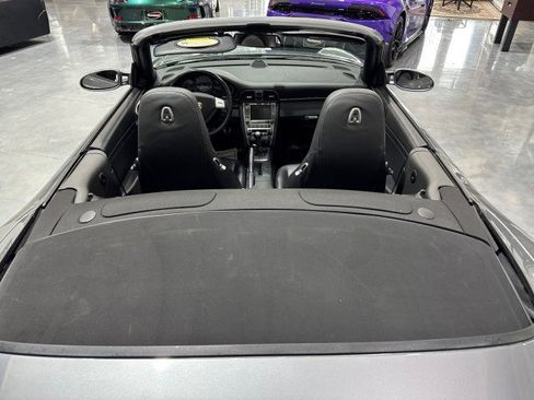 Used 2006 Porsche 911 Carrera 4 AWD/4WD image 37