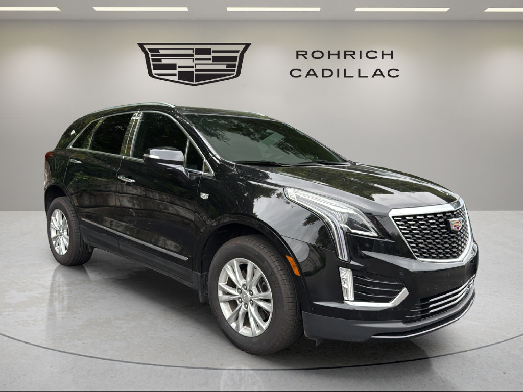 Certified 2025 Cadillac XT5 Luxury FWD image 3