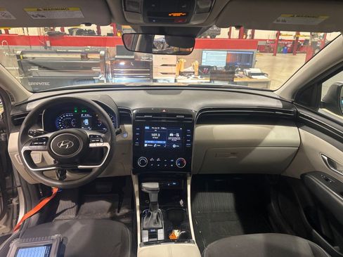 Used 2023 Hyundai Tucson SEL AWD/4WD image 6