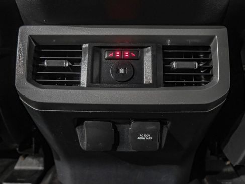 Used 2023 Ford F350 Lariat w/ FX4 Off-Road Package AWD/4WD image 36