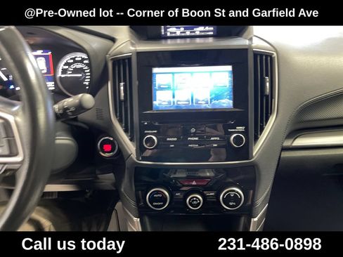 Used 2020 Subaru Forester Premium AWD/4WD image 19