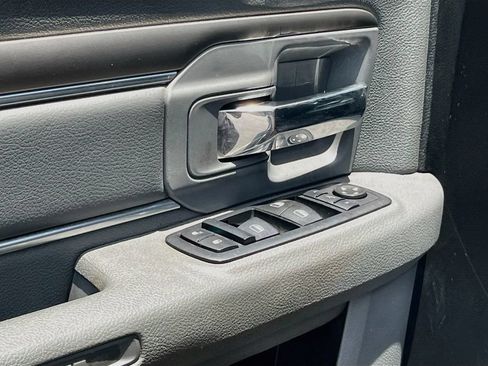 Used 2017 RAM 1500 Big Horn RWD image 18