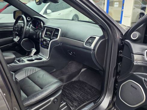 Used 2018 Jeep Grand Cherokee SRT AWD/4WD image 12