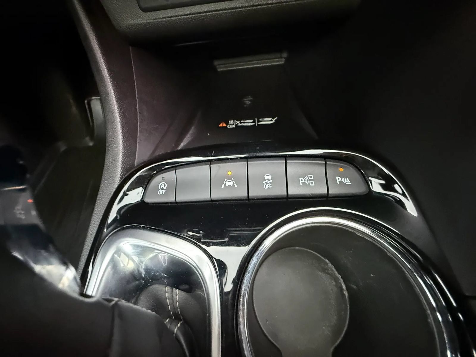 Used 2021 Buick Encore GX Essence w/ Advanced Technology Package FWD image 13