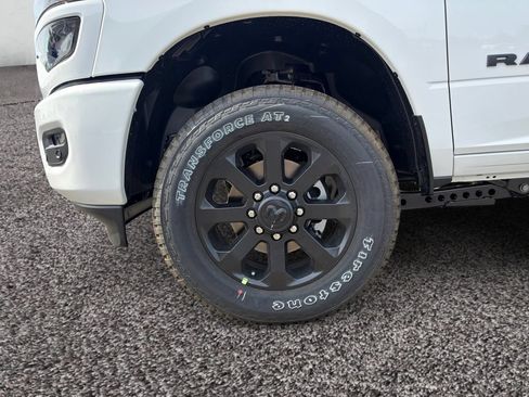 New 2026 RAM 3500 Big Horn AWD/4WD image 9
