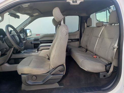 Used 2018 Ford F150 XLT AWD/4WD image 16