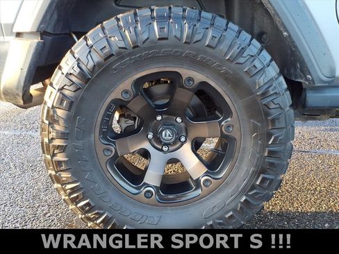 Used 2020 Jeep Wrangler Sport image 6