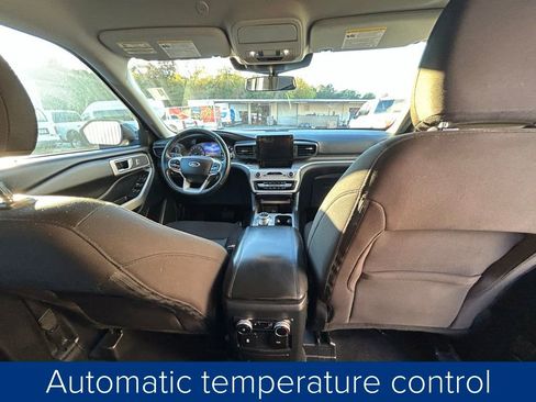 Used 2022 Ford Explorer XLT image 24