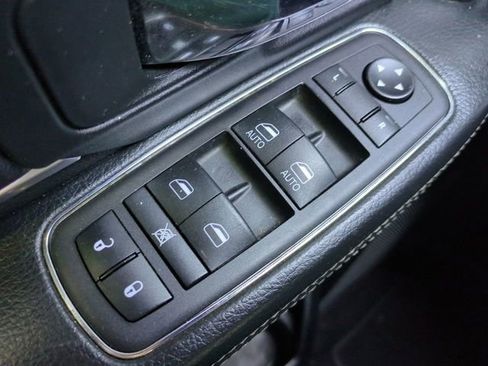 Used 2024 RAM 1500 Classic Warlock w/ Electronics Group AWD/4WD image 20