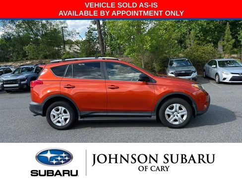 Used 2015 Toyota RAV4 LE AWD/4WD image 3