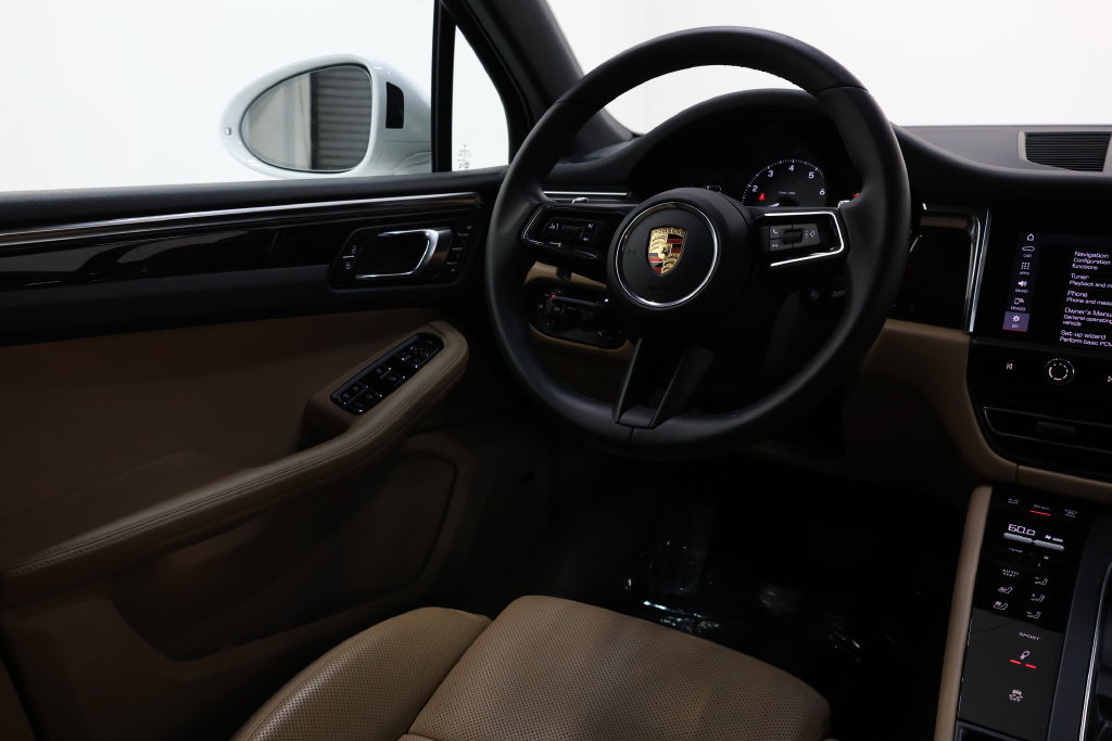 Used 2025 Porsche Macan S AWD/4WD image 72