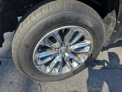 Used 2021 RAM 1500 Laramie image 15