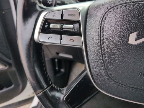 Used 2022 Kia Telluride LX image 21