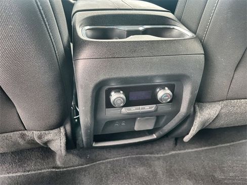 Used 2025 GMC Acadia Elevation image 20