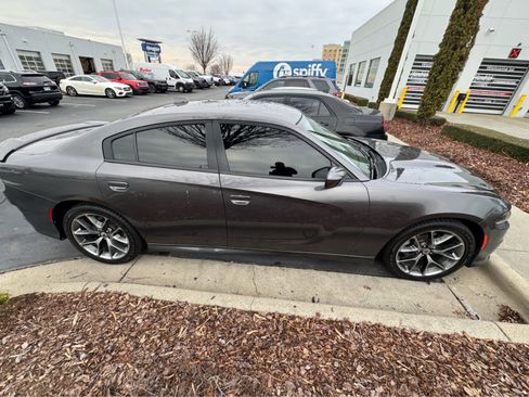 Used 2022 Dodge Charger GT image 5