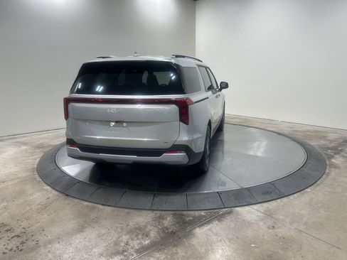 New 2026 Kia Carnival EX image 5