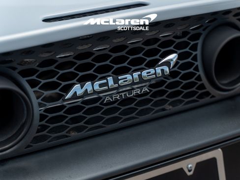 Used 2023 McLaren Artura RWD image 23
