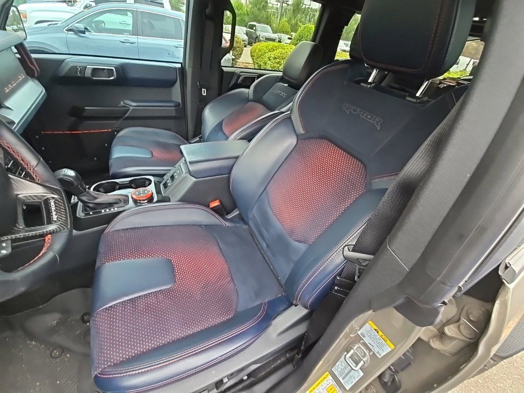 Used 2025 Ford Bronco Raptor AWD/4WD image 12