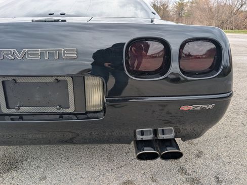 Used 1991 Chevrolet Corvette ZR-1 image 25