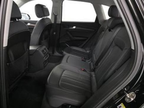 Used 2023 Audi Q5 2.0T Premium w/ Convenience Package image 5