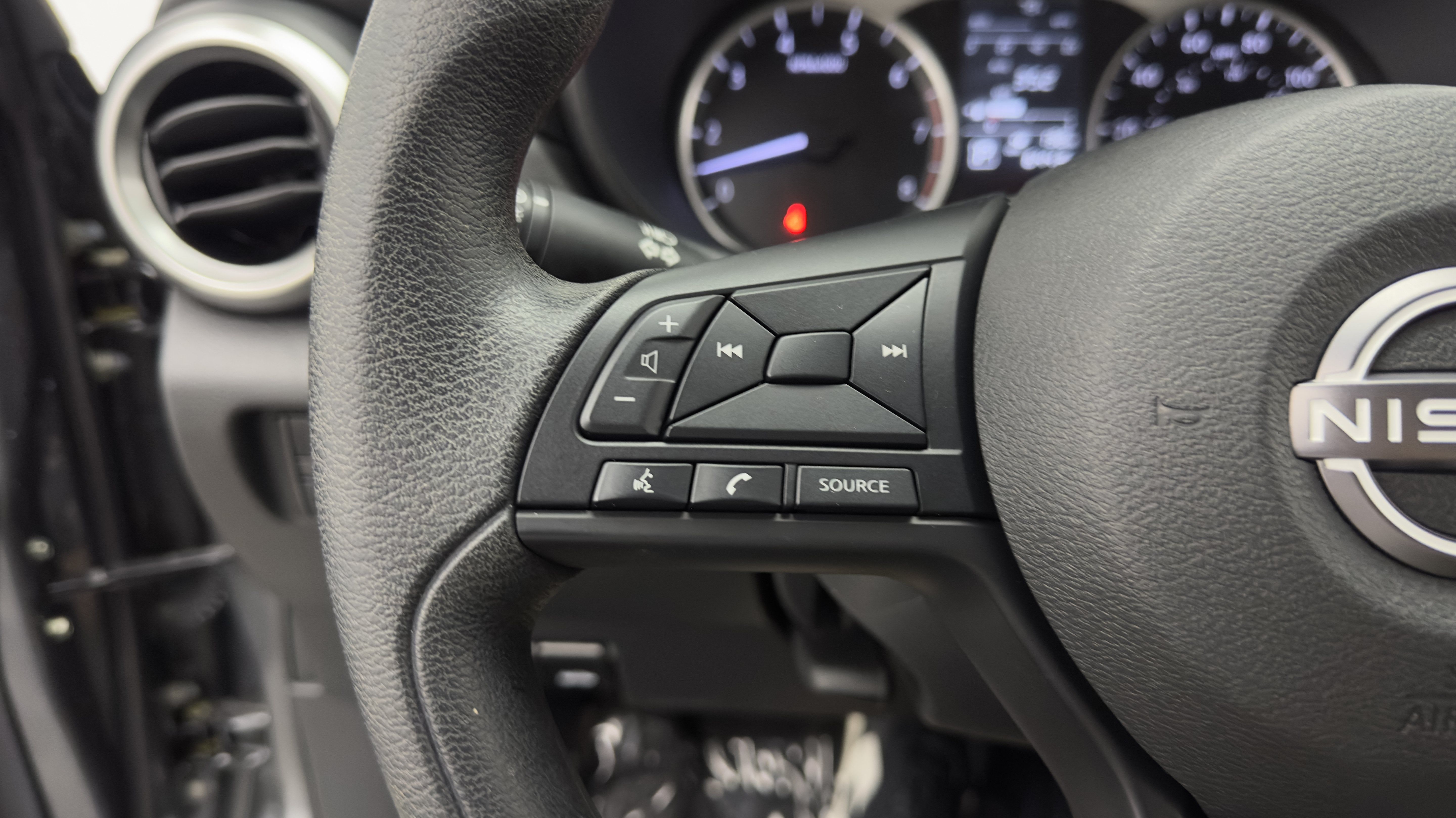 Used 2025 Nissan Versa S w/ Trunk Package FWD image 18