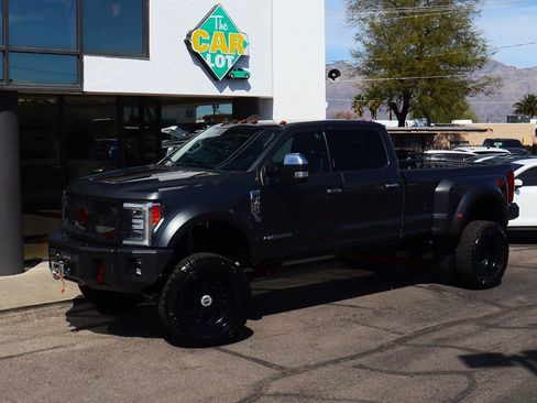 Used 2019 Ford F450 Lariat w/ Lariat Ultimate Package image 3