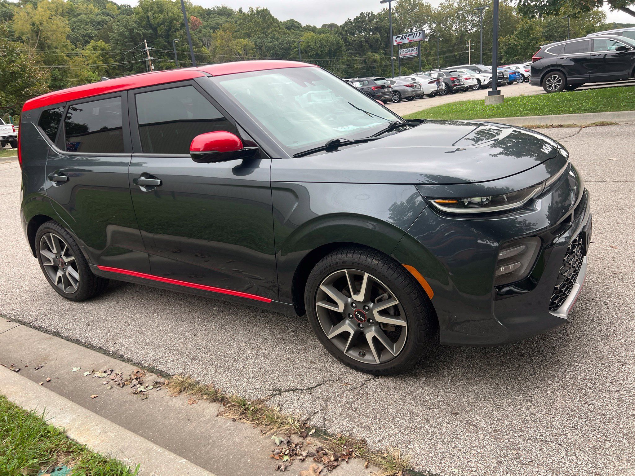 Used 2022 Kia Soul Turbo FWD image 3