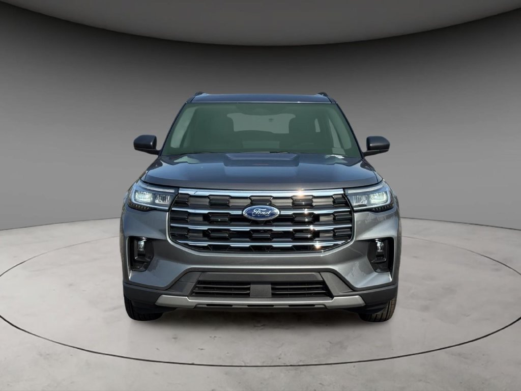 New 2026 Ford Explorer Active w/ Active Comfort Package AWD/4WD image 2