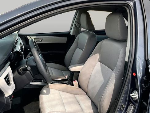 Used 2016 Toyota Corolla LE FWD image 8