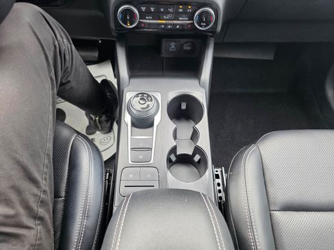 Certified 2022 Ford Escape SEL AWD/4WD image 13