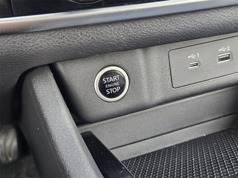 Used 2021 Nissan Rogue SV image 19