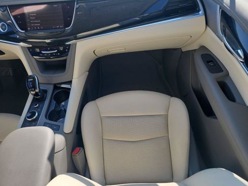 Used 2024 Cadillac XT6 Premium Luxury w/ Technology Package AWD/4WD image 11