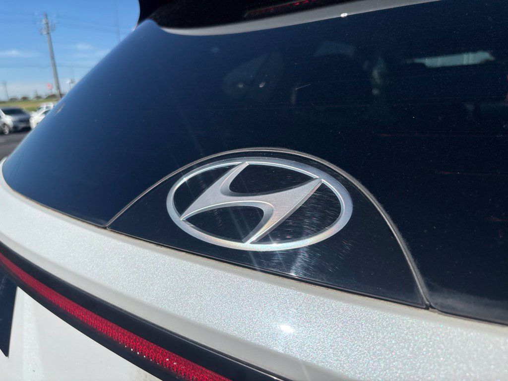 Used 2022 Hyundai Tucson Blue AWD/4WD image 32