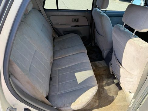 Used 2002 Toyota 4Runner SR5 image 13