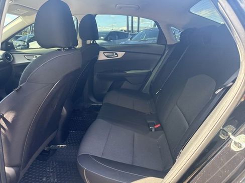 Used 2022 Kia Forte LXS FWD image 8