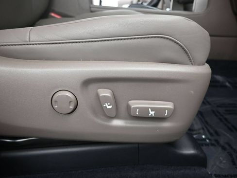 Used 2020 Lexus GX 460 Premium w/ Premium Package AWD/4WD image 12