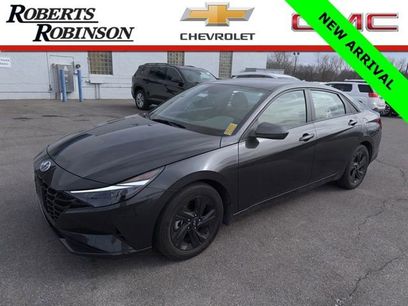 Used 2022 Hyundai Elantra SEL w/ Convenience Package