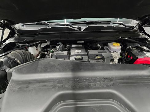 Used 2024 RAM 2500 Laramie w/ Safety Group AWD/4WD image 14