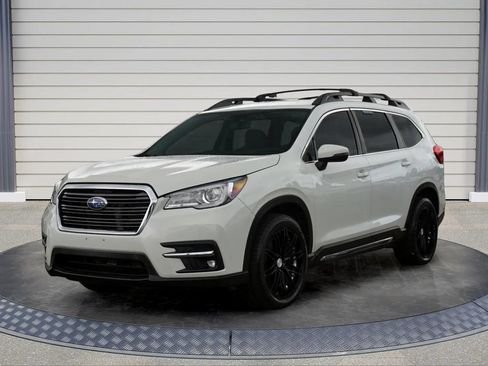 Used 2019 Subaru Ascent Limited w/ Popular Package #3 AWD/4WD image 3