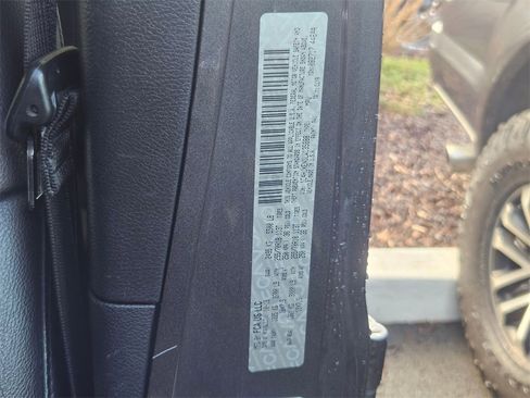 Certified 2020 Jeep Wrangler Unlimited Sahara image 37