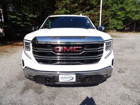 Used 2025 GMC Sierra 1500 SLT AWD/4WD image 8
